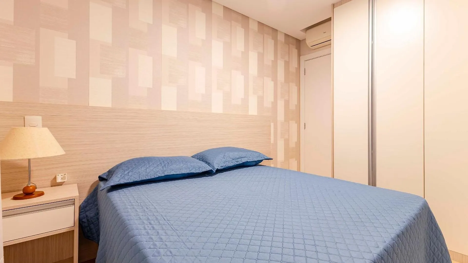 Localizacao Privilegiada Apartamento A 200M Da Praia بومبينهاس شقة